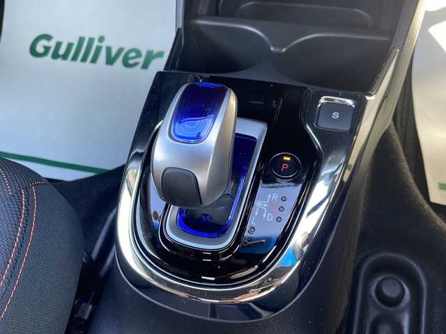 ホンダ フィット ハイブリット Sパッケージ 山形県 2014(平26)年 2.3万km プレミアムホワイトパール ワンオーナー/4WD/純正ナビ/（フルセグ/DVD/CD/BT/USB/HDMI）/シティブレーキアクティブシステム/横滑り防止/バックカメラ/クルーズコントロール/アイドリングストップ/コーナーセンサー/LEDヘッドライト/フォグランプ/ステアリングリモコン/エンジンスターター/プッシュスタート/冬タイヤ純正AW車載