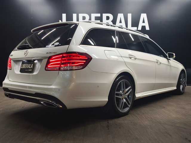 メルセデス・ベンツ Ｅ３５０ ブルーテックワゴンアバンギャルド 群馬県 2014(平26)年 2.2万km 白 レーダーセーフティパッケージ/パノラミックスライディングルーフ/黒革シート/シートヒーター/ワンオーナー/パワーバックドア/LEDヘッドライト/全方位カメラ/Bluetooth/ETC/スマートキー