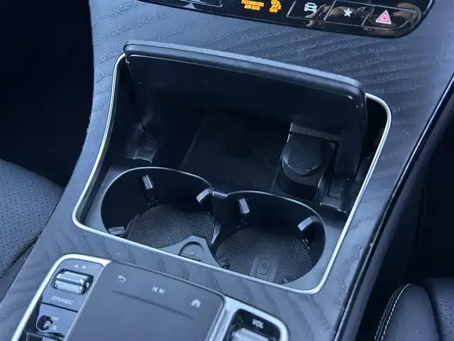 メルセデス・ベンツ Ｍ・ベンツ ＧＬＣ２２０ d 4マチック スポーツラインED 茨城県 2022(令4)年 4万km ダイヤモンドホワイト 後期型/AMGスタイリングパッケージ /12.3インチコックピットディスプレイ /19インチAMG5ツインスポ-クAW /黒革 /Sヒ-タ- /M付PWシ-ト /PWテ-ルゲ-ト /パフュ-ムアトマイザ- /アンビエントライト /RSP /ACC /LKA /BSA /360度カメラ /マルチLED/ETC2.0/禁煙車