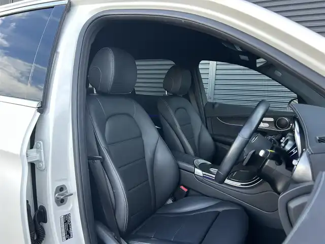 メルセデス・ベンツ Ｍ・ベンツ ＧＬＣ２２０ d 4マチック スポーツラインED 茨城県 2022(令4)年 4万km ダイヤモンドホワイト 後期型/AMGスタイリングパッケージ /12.3インチコックピットディスプレイ /19インチAMG5ツインスポ-クAW /黒革 /Sヒ-タ- /M付PWシ-ト /PWテ-ルゲ-ト /パフュ-ムアトマイザ- /アンビエントライト /RSP /ACC /LKA /BSA /360度カメラ /マルチLED/ETC2.0/禁煙車