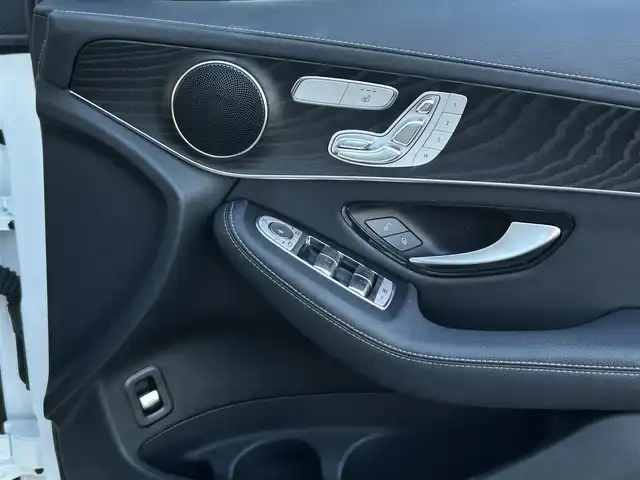 メルセデス・ベンツ Ｍ・ベンツ ＧＬＣ２２０ d 4マチック スポーツラインED 茨城県 2022(令4)年 4万km ダイヤモンドホワイト 後期型/AMGスタイリングパッケージ /12.3インチコックピットディスプレイ /19インチAMG5ツインスポ-クAW /黒革 /Sヒ-タ- /M付PWシ-ト /PWテ-ルゲ-ト /パフュ-ムアトマイザ- /アンビエントライト /RSP /ACC /LKA /BSA /360度カメラ /マルチLED/ETC2.0/禁煙車