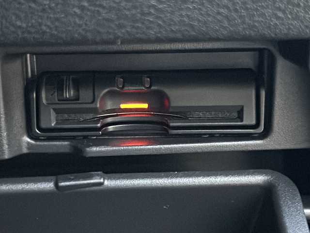 日産 セレナ ハイウェイスター Vセレクション 徳島県 2018(平30)年 6.7万km ダイヤモンドブラック 純正9インチナビ/（Bluetooth/フルセグ/CD/DVD/AUX）/フリップダウンモニター【PRODCA】/アラウンドビューモニター/両側パワースライドドア/エマージェンシーブレーキ/クルーズコントロール/クリアランスソナー/LEDヘッドライト/フォグライト/オートライト/ドライブレコーダー/純正AW/純正フロアマット/プッシュスタート/スマートキー