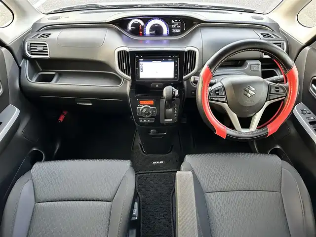 スズキ ソリオ バンディット HV MV Dカメラ ブレーキS 島根県 2015(平27)年 11.8万km プレミアムシルバーメタリック/ブラック2トーンルーフ 登録時走行距離 117856Km/保証書/取扱説明書/純正ディスプレイオーディオ/フルセグTV/デュアルセンサーブレーキサポート/全方位カメラ/禁煙車/片側パワースライドドア/クルーズコントロール/スマートキー/ウィンカーミラー/アイドリングストップ/電動格納ミラー/フォグライト/プッシュスタート/ETC/15インチ純正アルミ