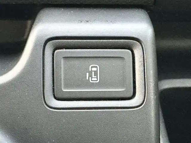 スズキ ソリオ バンディット HV MV Dカメラ ブレーキS 島根県 2015(平27)年 11.8万km プレミアムシルバーメタリック/ブラック2トーンルーフ 登録時走行距離 117856Km/保証書/取扱説明書/純正ディスプレイオーディオ/フルセグTV/デュアルセンサーブレーキサポート/全方位カメラ/禁煙車/片側パワースライドドア/クルーズコントロール/スマートキー/ウィンカーミラー/アイドリングストップ/電動格納ミラー/フォグライト/プッシュスタート/ETC/15インチ純正アルミ