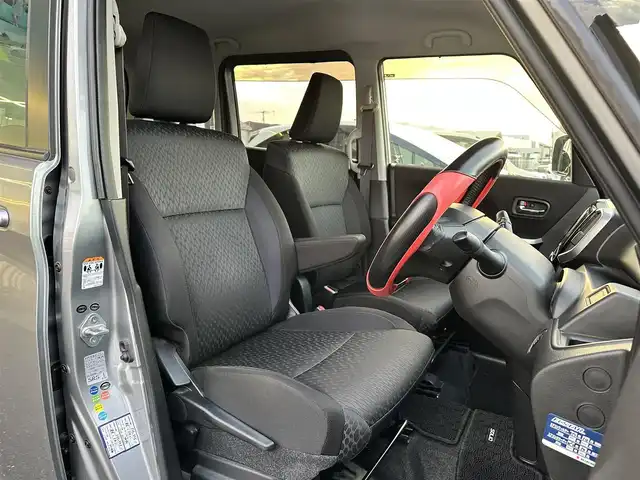 スズキ ソリオ バンディット HV MV Dカメラ ブレーキS 島根県 2015(平27)年 11.8万km プレミアムシルバーメタリック/ブラック2トーンルーフ 登録時走行距離 117856Km/保証書/取扱説明書/純正ディスプレイオーディオ/フルセグTV/デュアルセンサーブレーキサポート/全方位カメラ/禁煙車/片側パワースライドドア/クルーズコントロール/スマートキー/ウィンカーミラー/アイドリングストップ/電動格納ミラー/フォグライト/プッシュスタート/ETC/15インチ純正アルミ