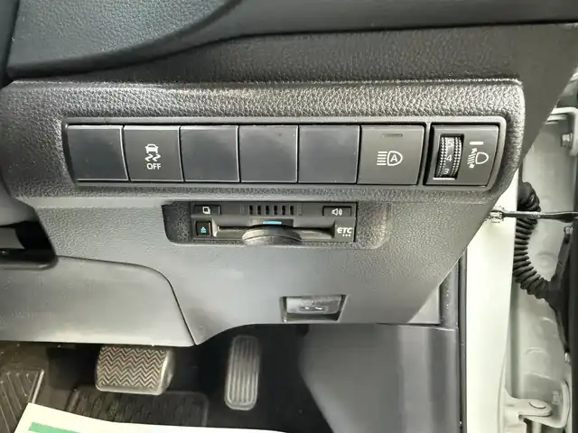 トヨタ カローラツーリング ハイブリッド G－X プラス 香川県 2021(令3)年 9.4万km ホワイトパールクリスタルシャイン ワンオーナー/ディスプレイオーディオナビ/フルセグ/バックカメラ/セーフティセンス/レーダークルーズ/オートハイビーム/レーンキープ/LEDヘッドライト/スマートキー/ビルトインETC