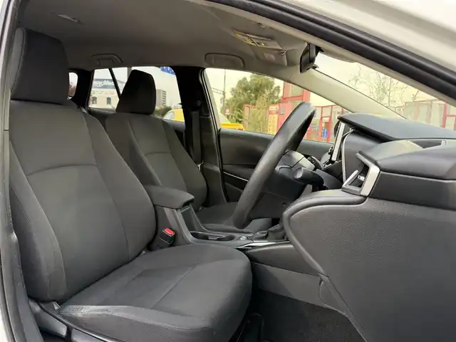 トヨタ カローラツーリング ハイブリッド G－X プラス 香川県 2021(令3)年 9.4万km ホワイトパールクリスタルシャイン ワンオーナー/ディスプレイオーディオナビ/フルセグ/バックカメラ/セーフティセンス/レーダークルーズ/オートハイビーム/レーンキープ/LEDヘッドライト/スマートキー/ビルトインETC