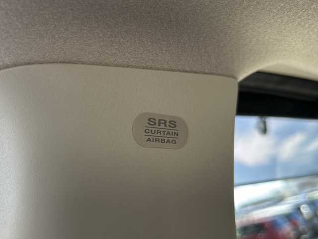 日産 セレナ e－パワー ハイウェイスター V 静岡県 2021(令3)年 4.2万km ダイヤモンドブラック 純正9インチナビ/・FM/AM/・フルセグTV/・SD/・CD/DVD/主要装備/・アラウンドビューモニター/・ドライブレコーダー/・プロパイロット/・エマージェンシーブレーキ/・デジタルインナーミラー/・フリップダウンモニター/・両側パワスラ/・LEDヘッドライト/・リアオートエアコン/・オートライト/・サイドカーテンエアバッグ