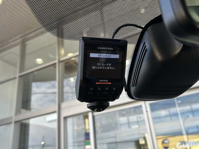 日産 セレナ e－パワー ハイウェイスター V 静岡県 2021(令3)年 4.2万km ダイヤモンドブラック 純正9インチナビ/・FM/AM/・フルセグTV/・SD/・CD/DVD/主要装備/・アラウンドビューモニター/・ドライブレコーダー/・プロパイロット/・エマージェンシーブレーキ/・デジタルインナーミラー/・フリップダウンモニター/・両側パワスラ/・LEDヘッドライト/・リアオートエアコン/・オートライト/・サイドカーテンエアバッグ