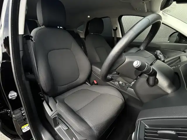 ジャガー Ｅペース 180PS 長野県 2019(令1)年 1.7万km 黒 ACC/ レーンキープアシスト/ ブラインドスポットモニター/ 純正ナビ/ AppleCarPlay/ AndroidAuto/ 地デジTV/ 360°カメラ/ パワーバックドア/ LEDヘッドライト/ スマートキー/ 純正17インチAW/ パークセンサー/ スマートキー/ ETC