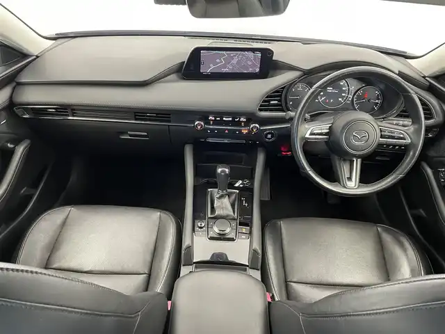 マツダ マツダ３セダン XD Lパッケージ 埼玉県 2019(令1)年 7.1万km ソニックシルバーM BOSEサウンド/純正８．８インチSDナビ/DTV DVD BT USB HDMI/アダプティブクルーズコントロール/レーンキープアシスト/衝突軽減ブレーキ/360度ビューモニター/ブラインドスポットモニタリング/オートハイビーム/レザーシート/D席パワーシート/前席シートヒーター/D席シートメモリー/パドルシフト/ステアリングヒーター/LEDオートライト/社外ドライブレコーダー前方/純正18インチアルミホイール/ETC/スペアキー