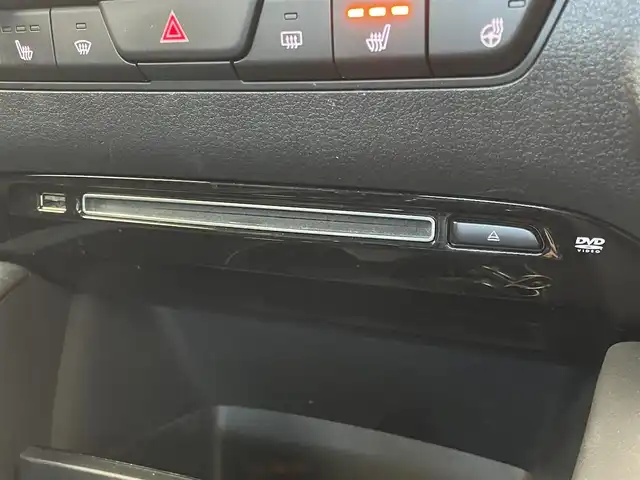 マツダ マツダ３セダン XD Lパッケージ 埼玉県 2019(令1)年 7.1万km ソニックシルバーM BOSEサウンド/純正８．８インチSDナビ/DTV DVD BT USB HDMI/アダプティブクルーズコントロール/レーンキープアシスト/衝突軽減ブレーキ/360度ビューモニター/ブラインドスポットモニタリング/オートハイビーム/レザーシート/D席パワーシート/前席シートヒーター/D席シートメモリー/パドルシフト/ステアリングヒーター/LEDオートライト/社外ドライブレコーダー前方/純正18インチアルミホイール/ETC/スペアキー