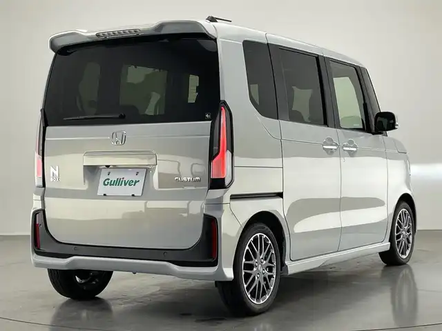 ホンダ Ｎ ＢＯＸ カスタム ターボ 愛知県 2024(令6)年 0.4万km プレミアムサンライトホワイトパール 純正８型ナビ　バックカメラ　シートヒーター　両側パワスラ　フルセグＴＶ　ハーフレザー　ホンダセンシング　衝突軽減　追従クルコン　ハンドル支援　パドルシフト　電動パーキング　ＬＥＤオートライト　禁煙車