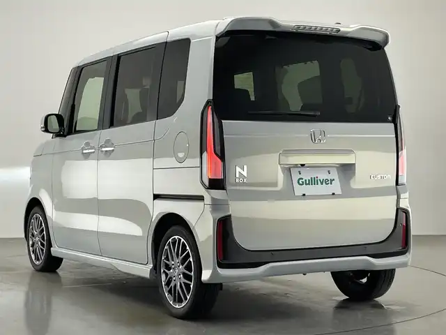 ホンダ Ｎ ＢＯＸ カスタム ターボ 愛知県 2024(令6)年 0.4万km プレミアムサンライトホワイトパール 純正８型ナビ　バックカメラ　シートヒーター　両側パワスラ　フルセグＴＶ　ハーフレザー　ホンダセンシング　衝突軽減　追従クルコン　ハンドル支援　パドルシフト　電動パーキング　ＬＥＤオートライト　禁煙車