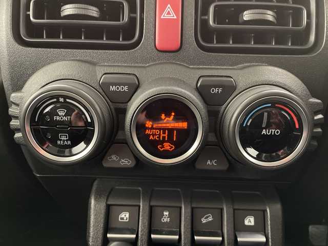 スズキ ジムニー XL 長野県 2024(令6)年 1.1万km シフォンアイボリーM ４ＷＤ・ターボ/社外ディスプレイオーディオ/Bluetooth Audio/衝突被害軽減ブレーキ/レーンディパーチャーアラート/オートライト/フォグランプ/バックソナー/スマートキー/プッシュスタート/アイドリングストップ/ETC2.0/背面タイヤ/前後ドライブレコーダー