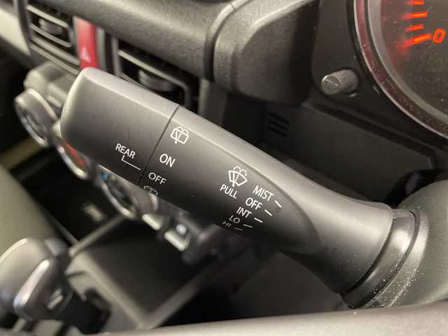 スズキ ジムニー XL 長野県 2024(令6)年 1.1万km シフォンアイボリーM ４ＷＤ・ターボ/社外ディスプレイオーディオ/Bluetooth Audio/衝突被害軽減ブレーキ/レーンディパーチャーアラート/オートライト/フォグランプ/バックソナー/スマートキー/プッシュスタート/アイドリングストップ/ETC2.0/背面タイヤ/前後ドライブレコーダー