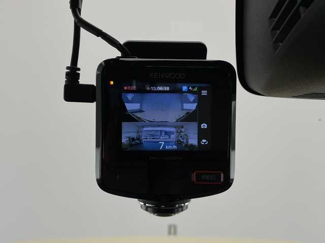 スズキ ジムニー XL 長野県 2024(令6)年 1.1万km シフォンアイボリーM ４ＷＤ・ターボ/社外ディスプレイオーディオ/Bluetooth Audio/衝突被害軽減ブレーキ/レーンディパーチャーアラート/オートライト/フォグランプ/バックソナー/スマートキー/プッシュスタート/アイドリングストップ/ETC2.0/背面タイヤ/前後ドライブレコーダー