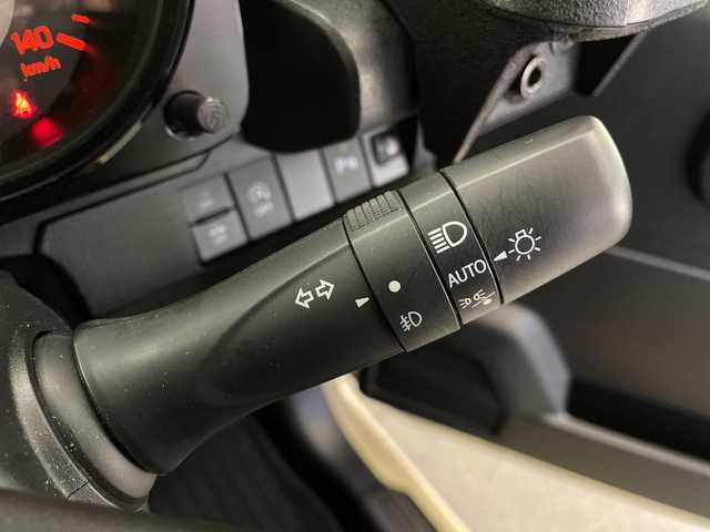 スズキ ジムニー XL 長野県 2024(令6)年 1.1万km シフォンアイボリーM ４ＷＤ・ターボ/社外ディスプレイオーディオ/Bluetooth Audio/衝突被害軽減ブレーキ/レーンディパーチャーアラート/オートライト/フォグランプ/バックソナー/スマートキー/プッシュスタート/アイドリングストップ/ETC2.0/背面タイヤ/前後ドライブレコーダー