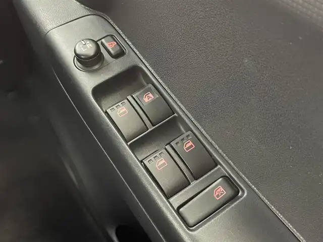 トヨタ ピクシススペース カスタム X 道央・札幌 2014(平26)年 7.5万km パールホワイトⅢ ・４WD/・純正オーディオ/・CD再生/・AM/FM/AUX/・ETC/・前後ドライブレコーダー/・スマートキー/・電格ミラー/・オートライト/・オートエアコン/・ecoIDLE/・純正ドアバイザー