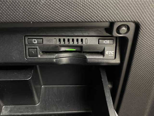 トヨタ エスティマ アエラス プレミアム 埼玉県 2017(平29)年 3.5万km レッドマイカメタリック フリップダウンモニター　/純正ナビ/バックカメラ　/ビルトインＥＴＣ　/前方ドライブレコーダー/クルーズコントロール　/衝突軽減ブレーキ　/レーンキープアシスト/横滑り防止措置　/パワーシート　/オットマン/純正フロアマット/純正アルミホイール/オートライト