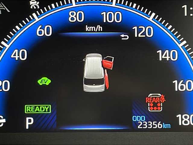 トヨタ ヴォクシー ハイブリッド S－Z 鹿児島県 2022(令4)年 2.4万km ホワイトパールクリスタルシャイン 純正ディスプレイオーディオ（AM/FM/BT)/バックモニター/ETC2.0/モデリスタエアロ/両側パワースライドドア/ハンズフリー開閉機能/パワーバックドア/トヨタセーフティセンス/ブラインドスポットモニター/安心降車アシスト/カラーヘッドアップディスプレイ/デジタルインナーミラー/シートヒーター（1列目・2列目）/ステアリングヒーター/純正LEDヘッドライト/オートライト/純正フロアマット/純正ホイール（205/55R17)/前後ドライブレコーダー/1500Wコンセント/電動パーキングブレーキ/ブレーキホールド/ナノイーX