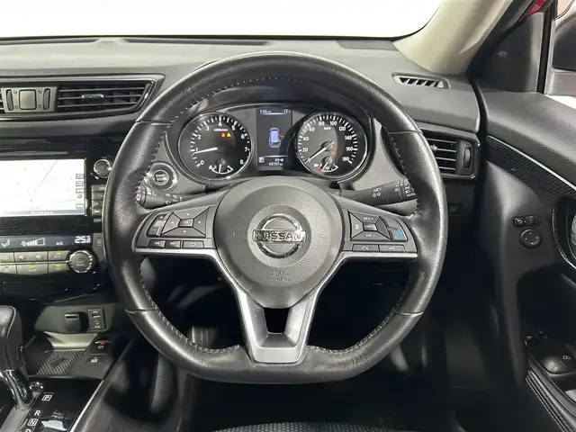 日産 エクストレイル 20X 大阪府 2017(平29)年 4.9万km ガーネットレッド プロパイロット 黒革シート 純正ナビ(フルセグ/DVD再生/Bluetooth) 衝突軽減 360カメラ ETC デジタルインナーミラー BSM 電動リアゲート クリアランスソナー オートライト
