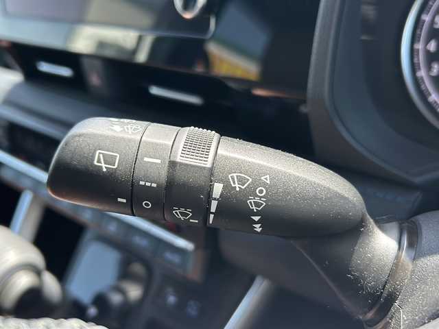 トヨタ ヴォクシー S－Z 愛知県 2022(令4)年 4.2万km ホワイトパールクリスタルシャイン モデリスタエアロ【フロント・サイド・リア】/純正8インチディスプレイオーディオ/【ナビ有/AM/FM/CD/DVD/Bluetooth/フルセグTV/Apple Car Play/Android Auto】/純正14インチフリップダウンモニター【V14T-R72R】/パノラミックビューモニター/ビルトインETC2.0/アドバンスドパーク/トヨタセーフティセンス/・オートマチックハイビーム/・プリクラッシュセーフティ/・レーントレーシングアシスト/・レーンディパーチャーアラート/・プロアクティブドライビングアシスト/リアカメラディテクション/パーキングサポートブレーキ/ロードサインアシスト/レーダークルーズコントロール/D席シートヒーター/WAC/カロッツェリア製茶色レザー調シートカバー/横滑り防止装置/盗難防止装置/保証書/取扱説明書/マルチメディア取扱説明書/スペアキー×1