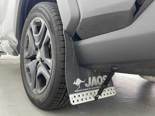 トヨタ ＲＡＶ４ ハイブリッド アドベンチャー 群馬県 2024(令6)年 1.3万km アティチュードブラックマイカ 純正１０．５型ナビ　ＪＡＯＳプロテクターキット　ＪＡＯＳマッドフラップ　ドラレコ連動型電子ミラー　ＢＳＭ　レザーシート　シートヒーター／エアシート　ビルトインＥＴＣ２．０　ステアリングヒーター　禁煙