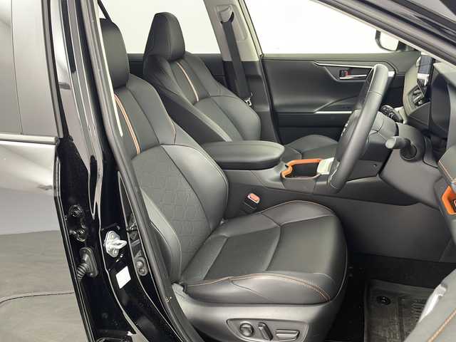 トヨタ ＲＡＶ４ ハイブリッド アドベンチャー 群馬県 2024(令6)年 1.3万km アティチュードブラックマイカ 純正１０．５型ナビ　ＪＡＯＳプロテクターキット　ＪＡＯＳマッドフラップ　ドラレコ連動型電子ミラー　ＢＳＭ　レザーシート　シートヒーター／エアシート　ビルトインＥＴＣ２．０　ステアリングヒーター　禁煙