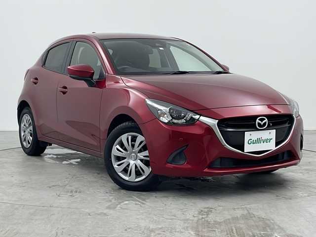 マツダ デミオ 13S 三重県 2018(平30)年 0.8万km ソウルレッドクリスタルM 純正ナビ/【CD/DVD/SD/Bluetooth】/地デジ対応テレビ/全方位カメラ/BSM/レーンキープアシスト/前後スマートシティブレーキ/リアトラフィックアラート/前席シートヒーター /LEDヘッドライト/オートライト機能/横滑り防止/電動格納サイドミラー/ドライブレコーダー(SD無し)/ワンオーナー