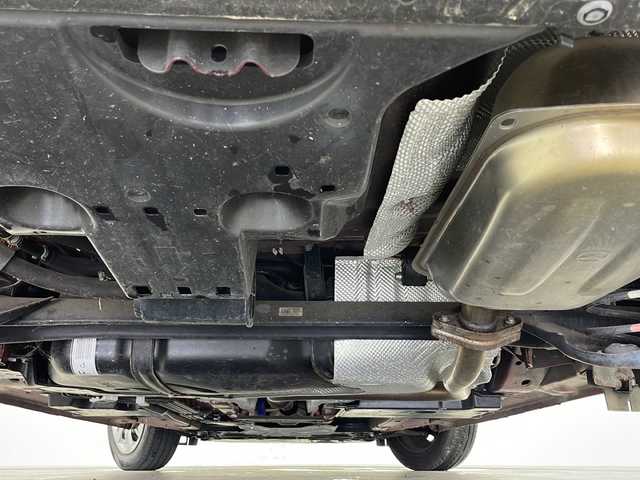 マツダ デミオ 13S 三重県 2018(平30)年 0.8万km ソウルレッドクリスタルM 純正ナビ/【CD/DVD/SD/Bluetooth】/地デジ対応テレビ/全方位カメラ/BSM/レーンキープアシスト/前後スマートシティブレーキ/リアトラフィックアラート/前席シートヒーター /LEDヘッドライト/オートライト機能/横滑り防止/電動格納サイドミラー/ドライブレコーダー(SD無し)/ワンオーナー