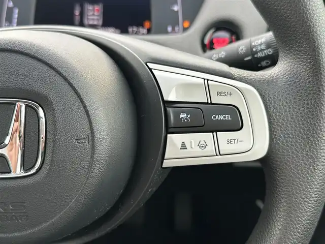 ホンダ フィット クロスター 山形県 2020(令2)年 2.1万km クリスタルブラックパール ４WD/寒冷地仕様/純正SDナビ/（CD/DVD/DTV/USB/Bluetooth）/バックカメラ/アダプティブクルーズコントロール/レーンキープアシスト/衝突被害軽減/スマートキー/純正16インチAW/横滑り防止装置/電動格納ミラー/純正フロアマット/ドアバイザー/ETC/社外ホイールスタッドレス車載/185/65/R15(6mm)