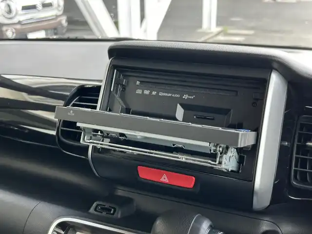 ホンダ Ｎ ＢＯＸ カスタム ターボ SSブラックSパッケージ 静岡県 2017(平29)年 5.3万km プレミアムホワイトパールⅡ 特別仕様車/あんしんパッケージ/誤発進抑制機能/純正メモリーナビ/オートライト/純正フロアマット/アイドリングストップ/ワンセグテレビ/DVD再生/ETC/両側パワースライドドア/プッシュスタート/ドライブレコーダー/HIDライト