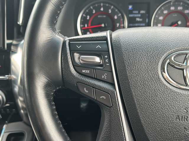 トヨタ ヴェルファイア Z Gエディション 千葉県 2019(令1)年 2.4万km ホワイトパールクリスタルシャイン １オーナー　サンルーフ　皮　１０型ナビ　フリップダウンモニター　両側パワスラ 電動リアドア バックカメラ　デジタルミラー　レーダークルコン　エアシート　３眼ＬＥＤライト　オートライト　１８インチＡＷ