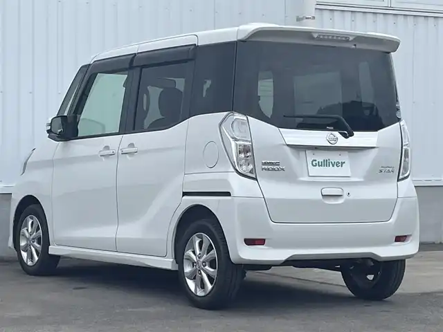 日産 デイズ ルークス ハイウェイスター Xターボ 愛媛県 2018(平30)年 6万km ホワイトパール 社外ナビ（Bluetooth/SD/CD/DVD/フルセグTV)/アランドビューモニター/ETC/前方ドライブレコーダー/左側パワースライドドア/純正14インチアルミホイール/純正フロアマット/純正ドアバイザー/LEDヘッドライト/オートマチックハイビーム/フォグランプ/ABS/横滑り防止装置/衝突被害軽減ブレーキ/電動格納ミラー