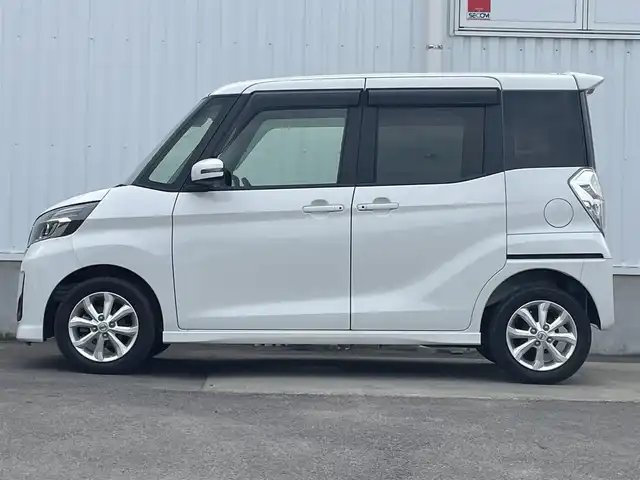 日産 デイズ ルークス ハイウェイスター Xターボ 愛媛県 2018(平30)年 6万km ホワイトパール 社外ナビ（Bluetooth/SD/CD/DVD/フルセグTV)/アランドビューモニター/ETC/前方ドライブレコーダー/左側パワースライドドア/純正14インチアルミホイール/純正フロアマット/純正ドアバイザー/LEDヘッドライト/オートマチックハイビーム/フォグランプ/ABS/横滑り防止装置/衝突被害軽減ブレーキ/電動格納ミラー