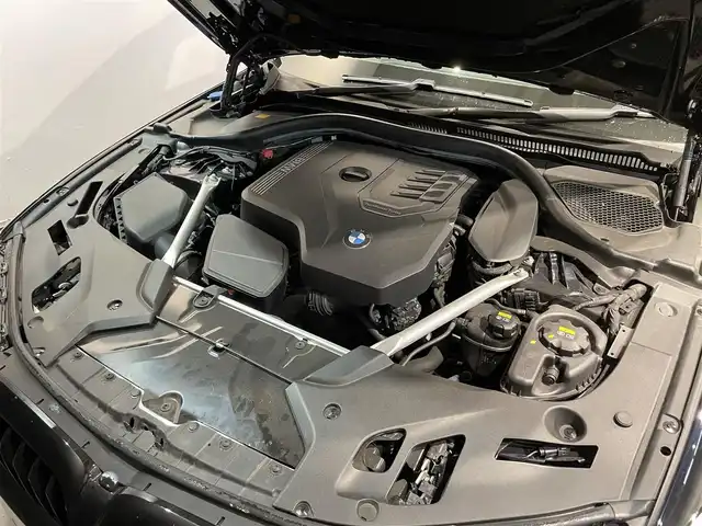 ＢＭＷ ５３０ｉ ツーリング Mスポーツ 道央・札幌 2022(令4)年 3.3万km 紺 セレクトパッケージ/・電動パノラマガラスサンルーフ/・harman/kardonサラウンドサウンド/・サンプロテクションガラス/ドライビングアシストプロフェッショナル/・ACC/アクティブクルーズコントロール/・トラフィックサインアシスト/・ステアリング&レーンコントロール/・レーンディパーチャーウォーニング/・クロストラフィックウォーニング/・衝突回避被害軽減ブレーキ/パーキングアシスト/・アクティブPDC/パークディスタンスコントロール/・パーキングアシスト(並列/縦列)/・リアビューカメラ/アダプティブLEDヘッドライト/ハイビームアシスタント/Mエアロダイナミクスパッケージ/オートマチックテールゲートオペレーション/ダコタレザーシート/シートヒーティング(フロント/リヤ)/ランバーサポート(電動調節式D/N)/BMWライブコックピット/ヘッドアップディスプレイ/デジタルTVチューナー/アンビエントライト/ワイヤレスチャージング/純正ドライブレコーダー/純正19インチアルミホイール