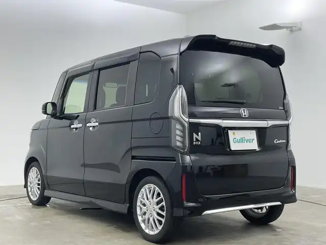 ホンダ Ｎ ＢＯＸ カスタム L ターボ 岡山県 2021(令3)年 4.2万km クリスタルブラックパール 純正８インチナビ/（CD/DVD/BT/Carplay/USB）/衝突軽減ブレーキ/両側電動スライド/クルーズコントロール/ビルトインＥＴＣ/シートヒーター/バックカメラ/ドライブレコーダー（前後）/コーナーセンサー（後）/ＬＥＤヘッドライト/オートハイビーム/オートライト/プッシュスタート/スマートキー/純正フロアマット/純正15インチAW/踏み間違い防止/ISOFIX/後席サンシェイド/ステアリングスイッチ/チルトステアリング/シートリフター/シートバックテーブル/ウインカーミラー/ドアバイザー