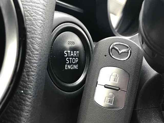 マツダ デミオ XD ツーリング 富山県 2017(平29)年 4.5万km ディープクリスタルブルーマイカ 純正ナビ/Bluetooth/バックカメラ/ドライブレコーダー/衝突被害軽減ブレーキ/ブラインドスポットモニター/クルーズコントロール/プッシュスタート/スマートキー/スペアキー/シートヒーター/LEDヘッドライト/オートライト/ETC