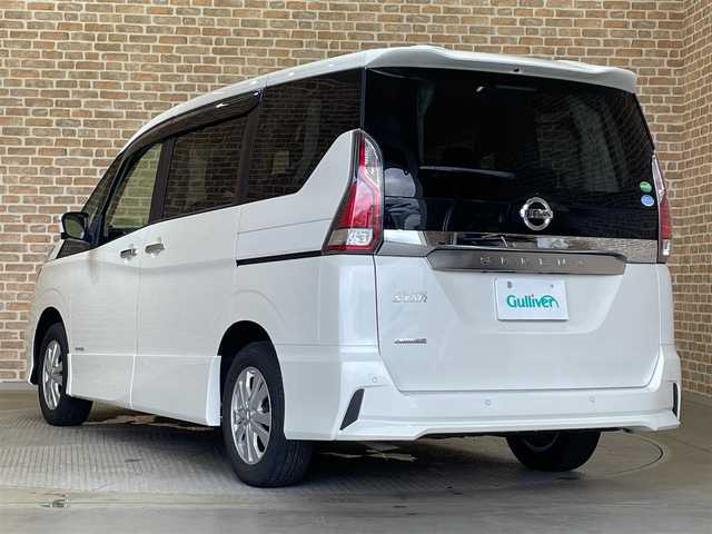 日産 セレナ ハイウェイスターVセレクションⅡ 岩手県 2019(平31)年 6.7万km ブリリアントホワイトパール ４WD/後席モニター/全方位カメラ/プロパイロット/クルーズコントロール/レーンアシスト/ハンズフリーパワースライドドア/エマージェンシーブレーキ/コーナーセンサー/パーキングアシスト/純正ナビ（Bluetooth CD DVD Blu-ray USB フルセグ）/ドライブレコーダー/ETC/アイドリングストップ/オートハイビーム/LEDヘッドライト/インテリジェントルームミラー/純正１５インチアルミホイール/3列シート/ロールサンシェード
