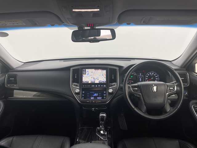 トヨタ クラウン ハイブリッド アスリートS 群馬県 2015(平27)年 10.1万km プレシャスブラックパール 純正１０型メモリナビ　ハンドルヒータ　シートベンチレーション　バックカメラ　ビルトインＥＴＣ　フルセグテレビ　クルーズコントロール　オートライト　ＬＥＤヘッドライト　パワーシート　バニティミラー　禁煙