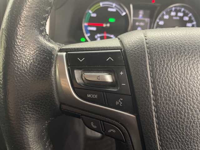 トヨタ クラウン ハイブリッド アスリートS 群馬県 2015(平27)年 10.1万km プレシャスブラックパール 純正１０型メモリナビ　ハンドルヒータ　シートベンチレーション　バックカメラ　ビルトインＥＴＣ　フルセグテレビ　クルーズコントロール　オートライト　ＬＥＤヘッドライト　パワーシート　バニティミラー　禁煙