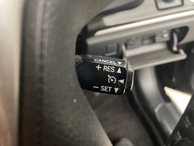 トヨタ クラウン ハイブリッド アスリートS 群馬県 2015(平27)年 10.1万km プレシャスブラックパール 純正１０型メモリナビ　ハンドルヒータ　シートベンチレーション　バックカメラ　ビルトインＥＴＣ　フルセグテレビ　クルーズコントロール　オートライト　ＬＥＤヘッドライト　パワーシート　バニティミラー　禁煙