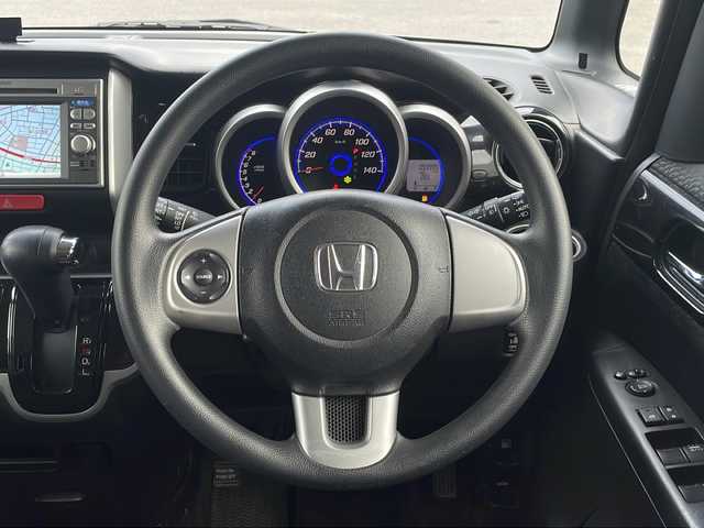 ホンダ Ｎ ＢＯＸ カスタム G Lパッケージ 青森県 2012(平24)年 9.4万km クリスタルブラックパール 4WD/純正9インチメモリナビ・ワンセグTV/CD・DVD・SD・USB/バックカメラ/片側パワースライドドア/純正ドライブレコーダー/横滑り防止装置/HIDヘッドライト/フォグライト/モデューロ14インチアルミ/スマートキー/スペアキー/純正フロアマット