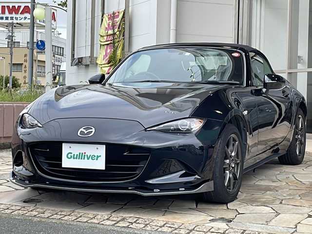 マツダ ロードスター S 静岡県 2016(平28)年 3.8万km ジェットブラックマイカ 純正オーディオ/・FM/・AM/・CD/・USB/・AUX/主要装備/・社外フロントリップスポイラー/・社外ボンネット/・アクティブボンネットキャンセラー/・純正オーディオ/・ＬＥＤヘッドライト/・プッシュスタート/・横滑り防止装置/・純正フロアマット/・スペアキー/・ステアリングスイッチ/・マニュアルエアコン