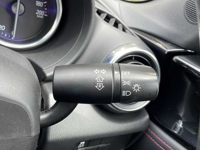 マツダ ロードスター S 静岡県 2016(平28)年 3.8万km ジェットブラックマイカ 純正オーディオ/・FM/・AM/・CD/・USB/・AUX/主要装備/・社外フロントリップスポイラー/・社外ボンネット/・アクティブボンネットキャンセラー/・純正オーディオ/・ＬＥＤヘッドライト/・プッシュスタート/・横滑り防止装置/・純正フロアマット/・スペアキー/・ステアリングスイッチ/・マニュアルエアコン