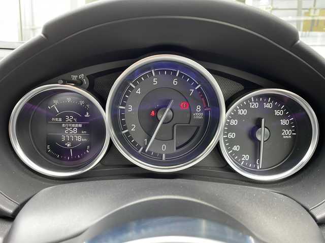 マツダ ロードスター S 静岡県 2016(平28)年 3.8万km ジェットブラックマイカ 純正オーディオ/・FM/・AM/・CD/・USB/・AUX/主要装備/・社外フロントリップスポイラー/・社外ボンネット/・アクティブボンネットキャンセラー/・純正オーディオ/・ＬＥＤヘッドライト/・プッシュスタート/・横滑り防止装置/・純正フロアマット/・スペアキー/・ステアリングスイッチ/・マニュアルエアコン