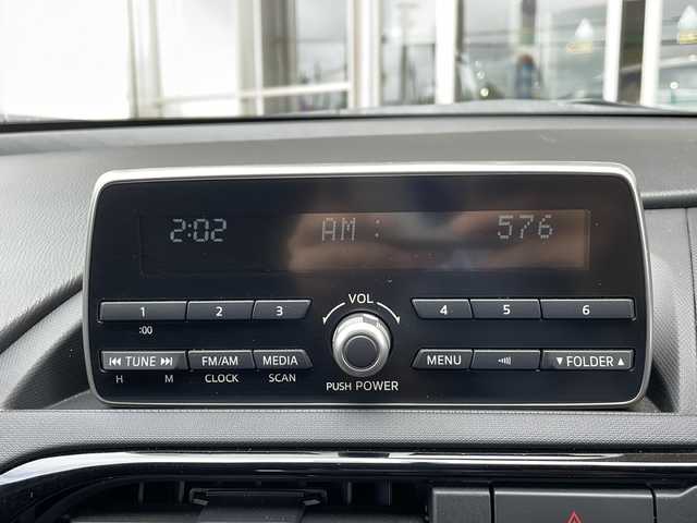マツダ ロードスター S 静岡県 2016(平28)年 3.8万km ジェットブラックマイカ 純正オーディオ/・FM/・AM/・CD/・USB/・AUX/主要装備/・社外フロントリップスポイラー/・社外ボンネット/・アクティブボンネットキャンセラー/・純正オーディオ/・ＬＥＤヘッドライト/・プッシュスタート/・横滑り防止装置/・純正フロアマット/・スペアキー/・ステアリングスイッチ/・マニュアルエアコン