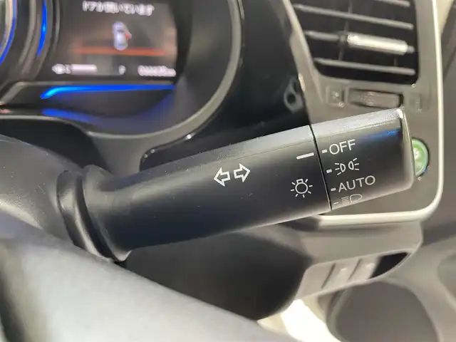 ホンダ グレイス ハイブリッド LX 沖縄県 2014(平26)年 6.7万km ホワイトオーキッドパール (株)IDOMが運営する【じしゃロンOO店】の自社ローン専用車両になりますこちらは現金またはオートローンご利用時の価格です。自社ローンご希望の方は別途その旨お申付け下さい/・プッシュスタート　/・ナビ　/・ＴＶ　/・バックカメラ　/・Ｂｌｕｅｔｏｏｔｈ接続　/・ＥＴＣ　/・クルーズコントロール　/・純正フロアマット　/・横すべり防止装置　/・スマートキー　/・パワーステアリング