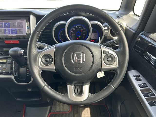 ホンダ Ｎ ＢＯＸ カスタム G ターボ Lパッケージ 静岡県 2015(平27)年 1.9万km スマートブラック ワンオーナー　/純正ナビ　/・ＴＶ　/・Ｂｌｕｅｔｏｏｔｈ接続　/・ＤＶＤ再生　/両側パワースライドドア/クルーズコントロール　/バックカメラ/プッシュスタート　/スマートキー　/ＥＴＣ　/ベンチシート　/ハーフレザー　/ＨＩＤオートライト/取扱説明書/保証書